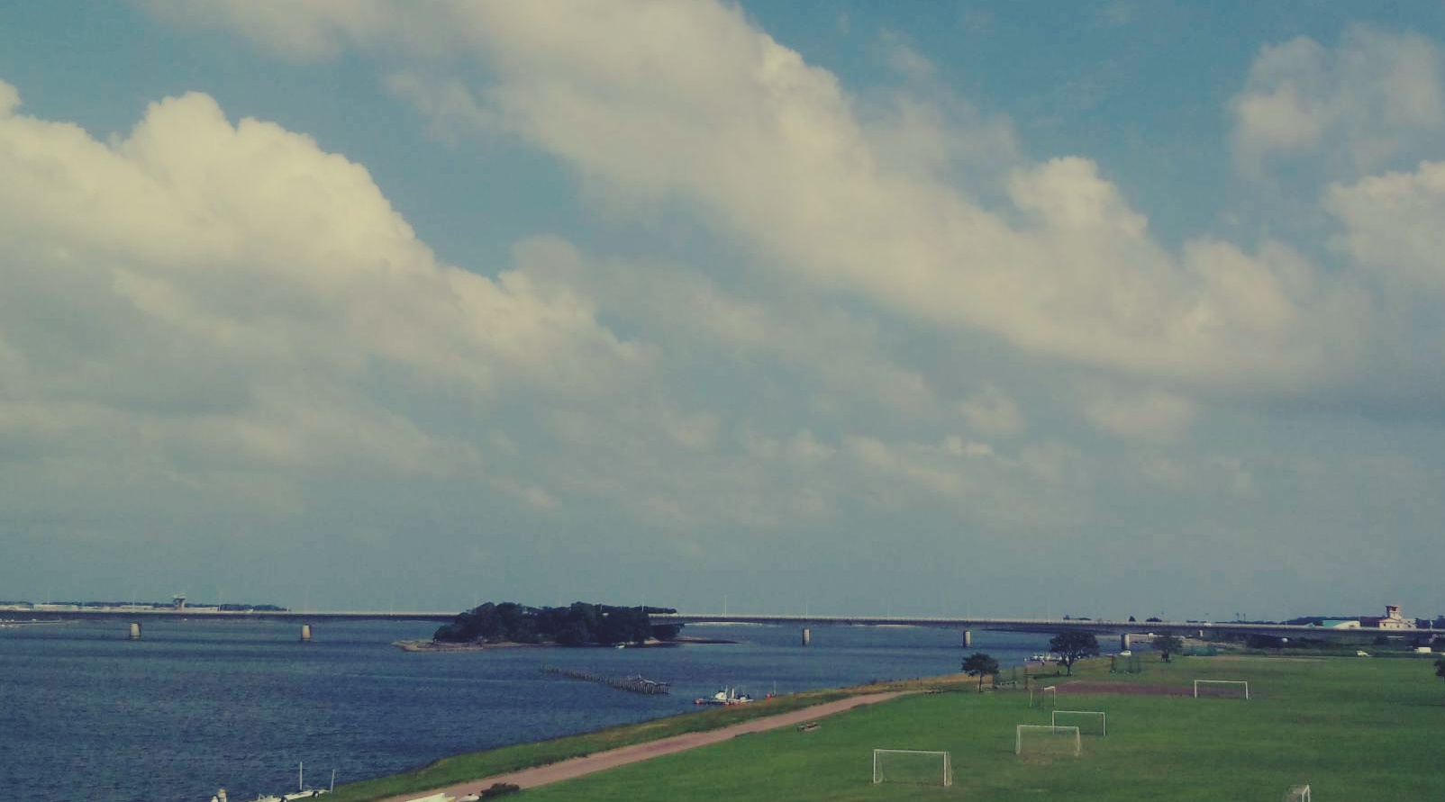 宮崎市大淀川にある丸島が珍百景に登場!島の真実や噂話とは?|MIYAZAKI LOVE 宮崎市大淀川にある丸島が珍百景に登場!島の真実や噂話とは?|MIYAZAKI LOVE